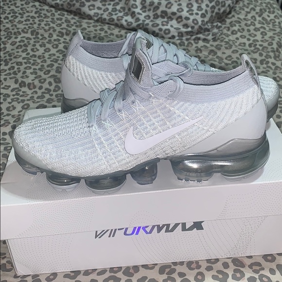 🥳SOLD 🤍NIKE AIR VAPORMAX FLYKNIT 3🤍 - Picture 9 of 17